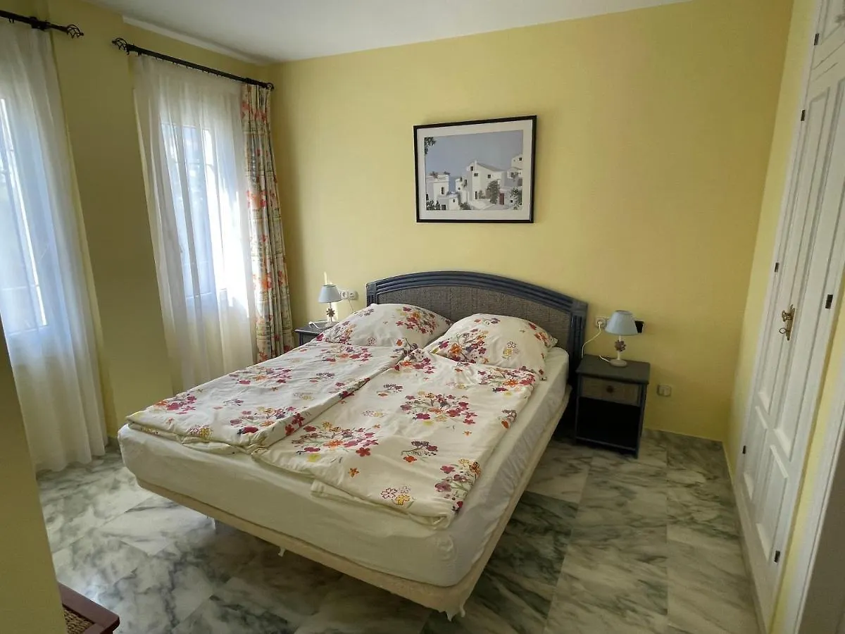 Apartment El Lobo De Mar Estepona